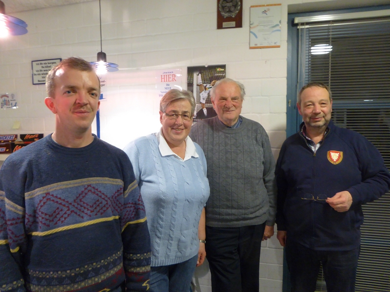 15-02-10-Wiedergewhlte Vorstandsmitglieder verkleinert